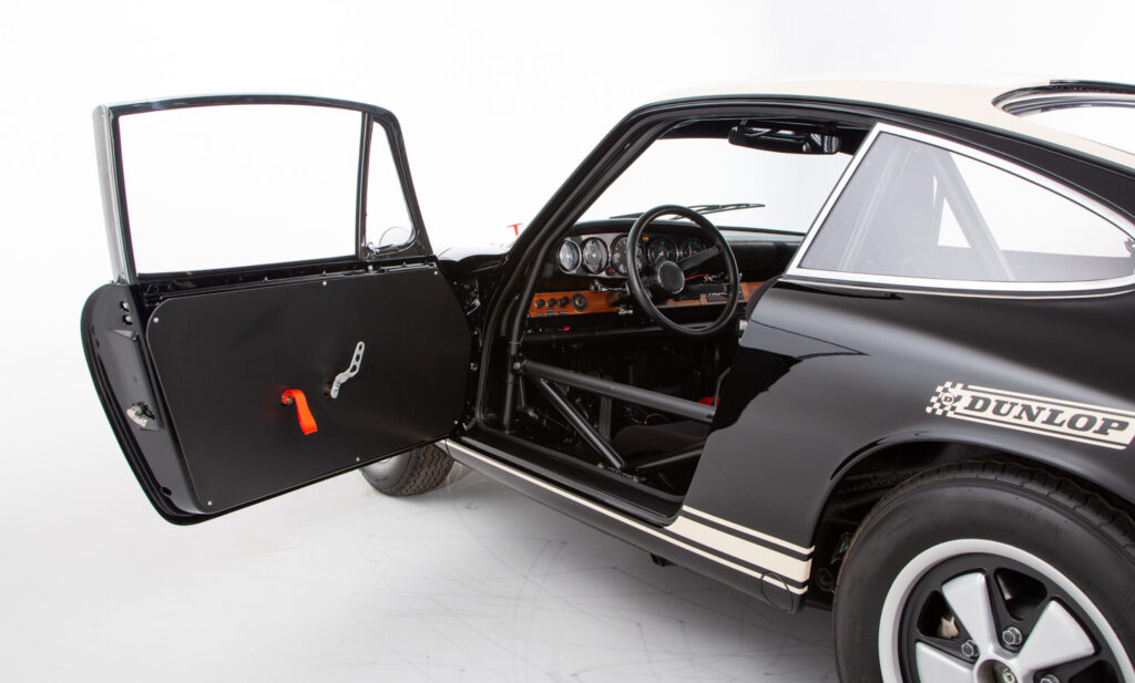 Porsche 911 2.0 Cup For Sale - Interior 4