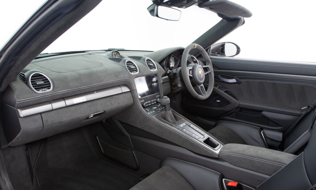 Porsche Spyder RS For Sale - Interior 9