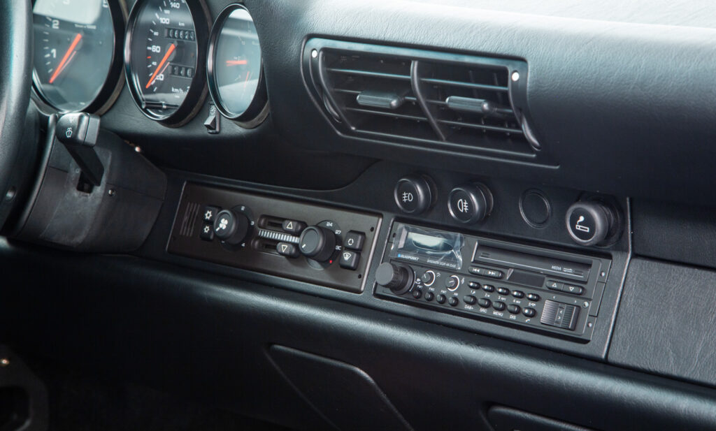 Porsche 993 Carrera RS For Sale - Interior 7