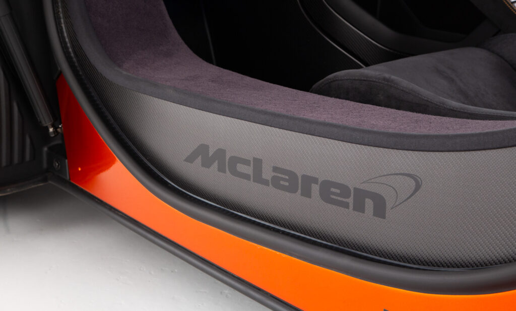 McLaren 675LT Spider For Sale - Interior 5
