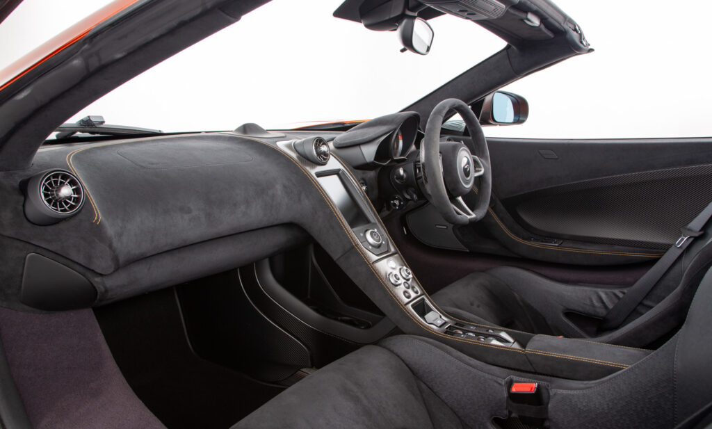 McLaren 675LT Spider For Sale - Interior 8