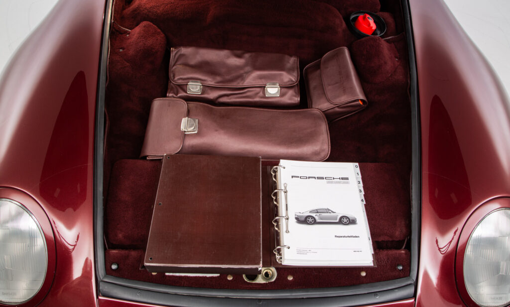 Porsche 959 Komfort For Sale - Interior 14