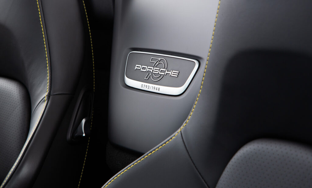 Porsche 911 Speedster For Sale - Interior 11